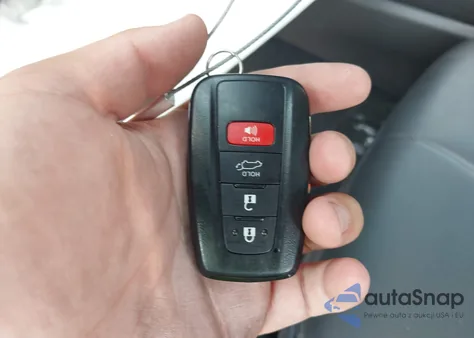 2023 Toyota Highlander Xle z USA, uszkodzony, nr VIN 5TDKDRAH4PS028364